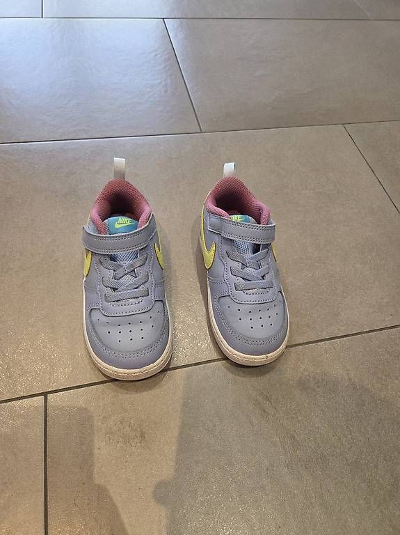 Scarpe per ragazzi: Chaussures Nike – Usato da Evolène venduto da elo_2sbd 1