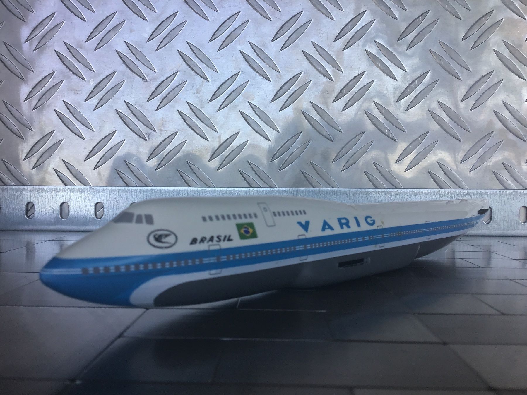 Modellbausätze & Standmodelle: WORLD AIRLINES WOOSTER – Gebraucht aus Männedorf von Spezial-Modelle 1