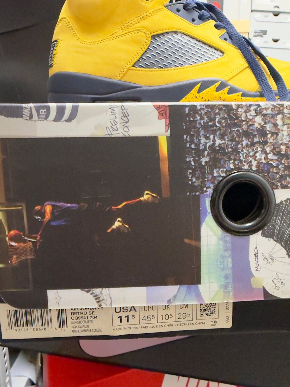 Jordan Scarpe da uomo: Jordan 5 Retro Michigan - 45.5 – Nuovo e nell'imballaggio originale da Niederweningen venduto da MrOmbre 5