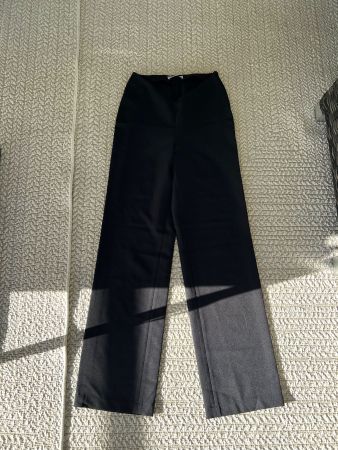 Schwarze Hose Small Sovaye 36
