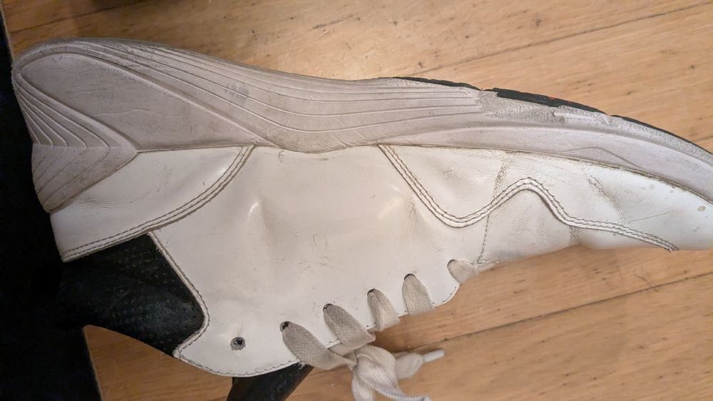 Alexander Mcqueen Scarpe da uomo: MCQ Alexander McQueen White Trainers, EU 42, Used Condition – Usato da Zürich venduto da zweisonn 1