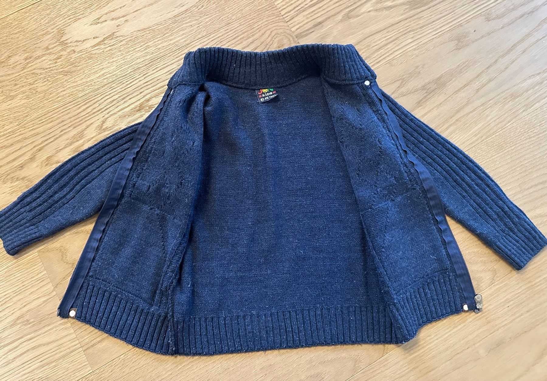Maglioni & Felpe: Pullover Gr.122 Wolle! – Usato da Zürich venduto da Bastet6 2