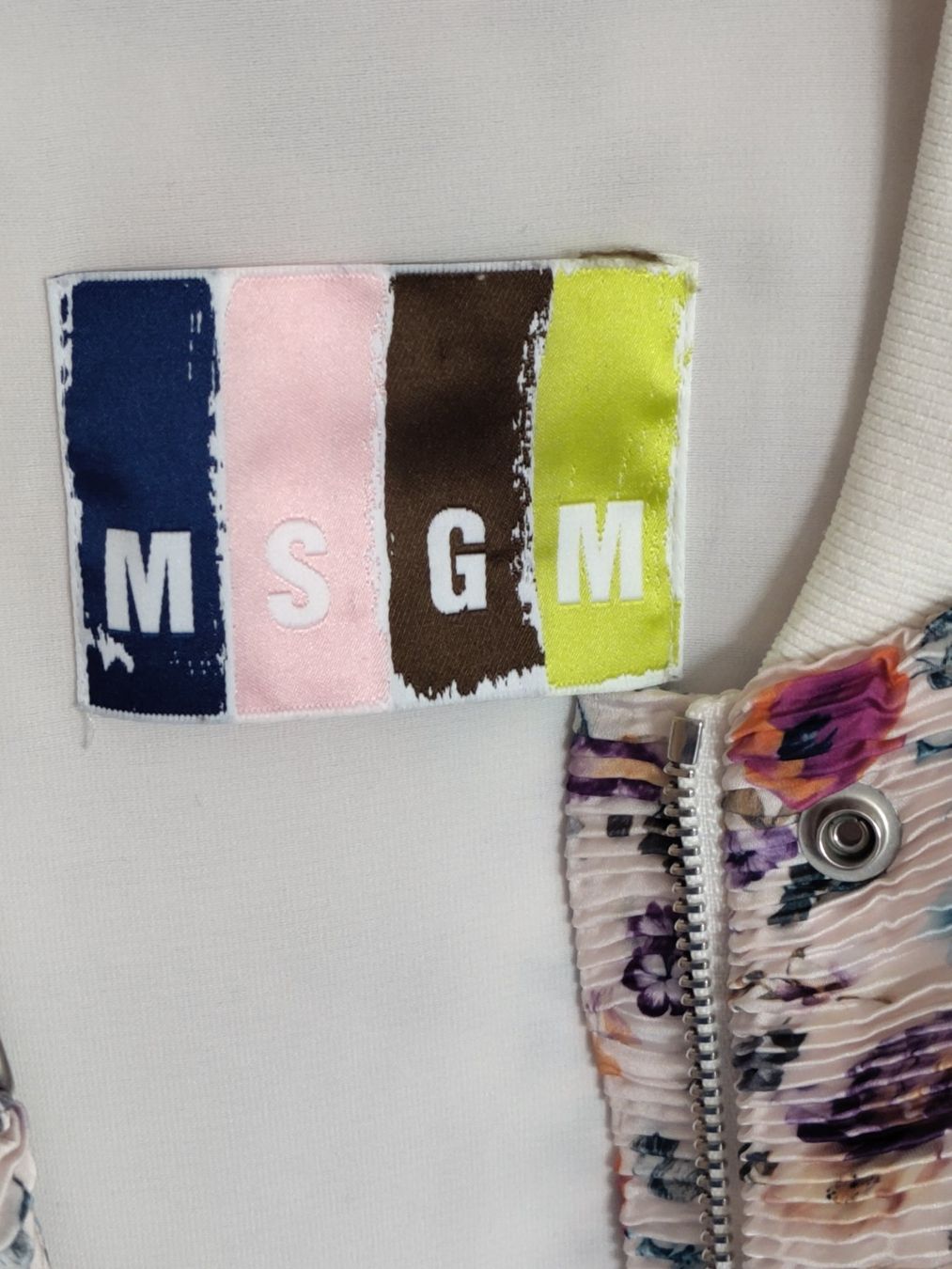 MSGM Giacche: MSGM Jacke mit Blumen Gr. 34-36 neuwertig – Usato da Arbon venduto da Franca1979 3