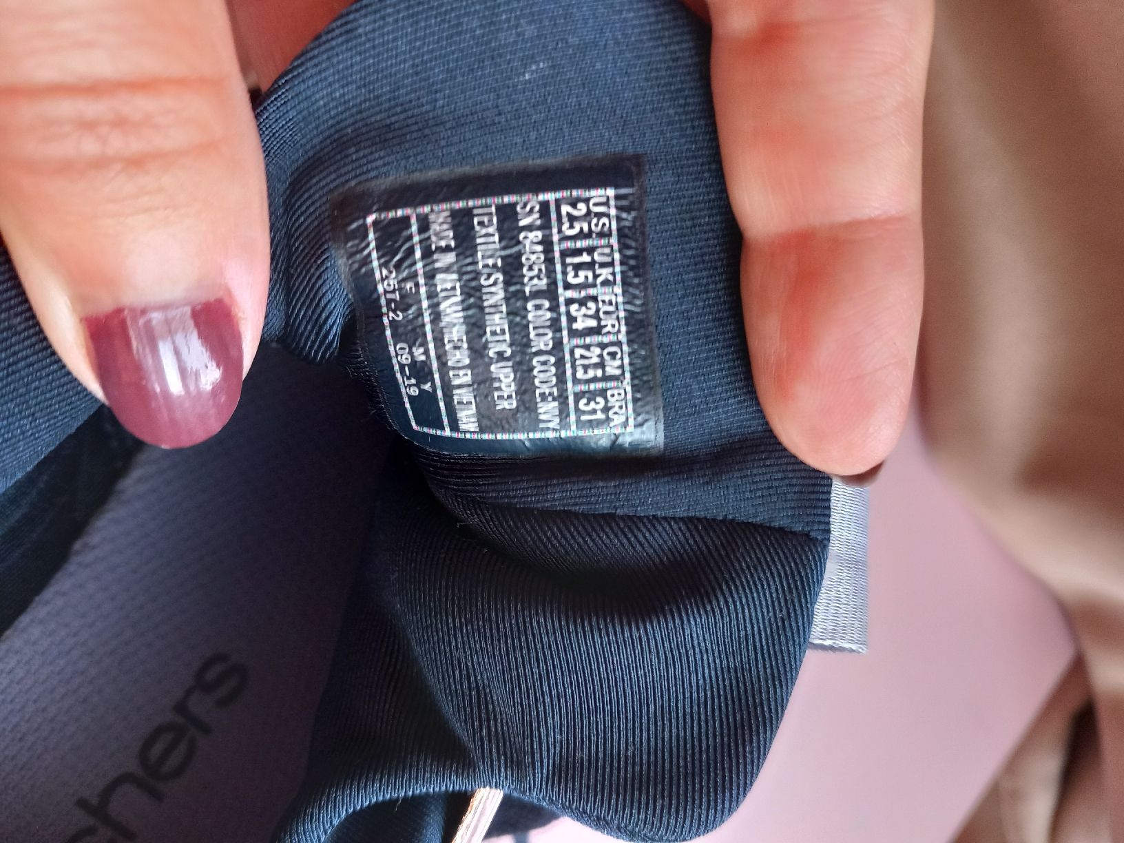 Skechers Chaussures filles: Skechers Schuhe, Grösse 34. – D'occasion à Sonnental par OlgaB83 3
