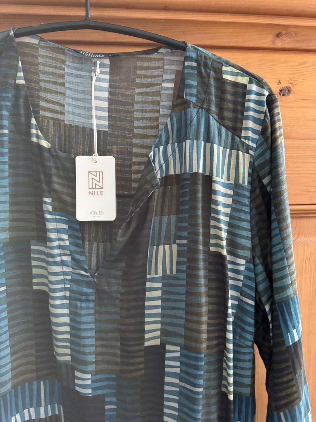 Nile Tuniche: Bluse, Nile //NEU// XL – Nuovo (secondo la descrizione) da Stettfurt venduto da outlet72 1