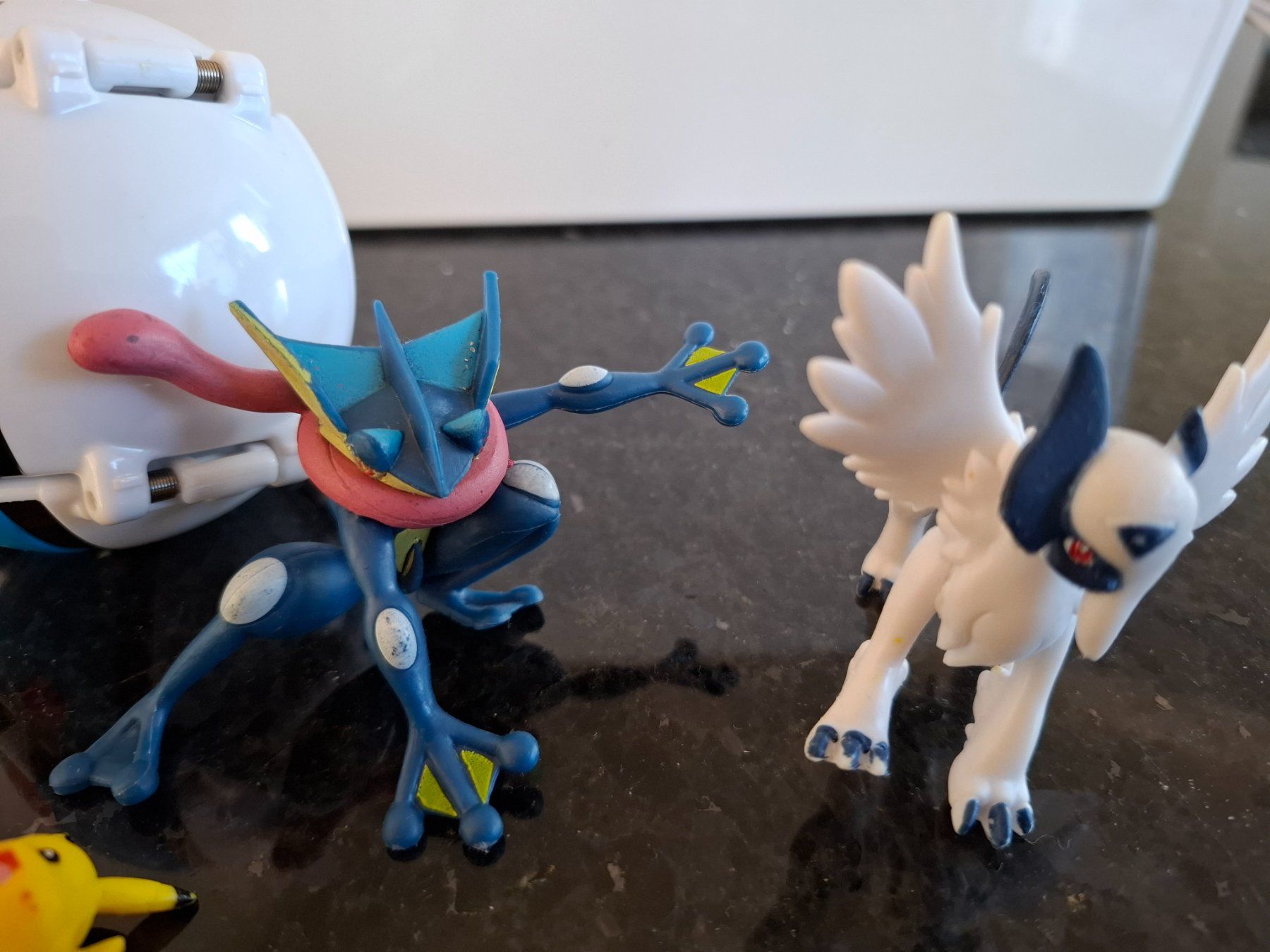 Spielzeuge: Pokemon Figuren Set - Verschiedene Figuren – Gebraucht aus Grüningen von jadranko 2