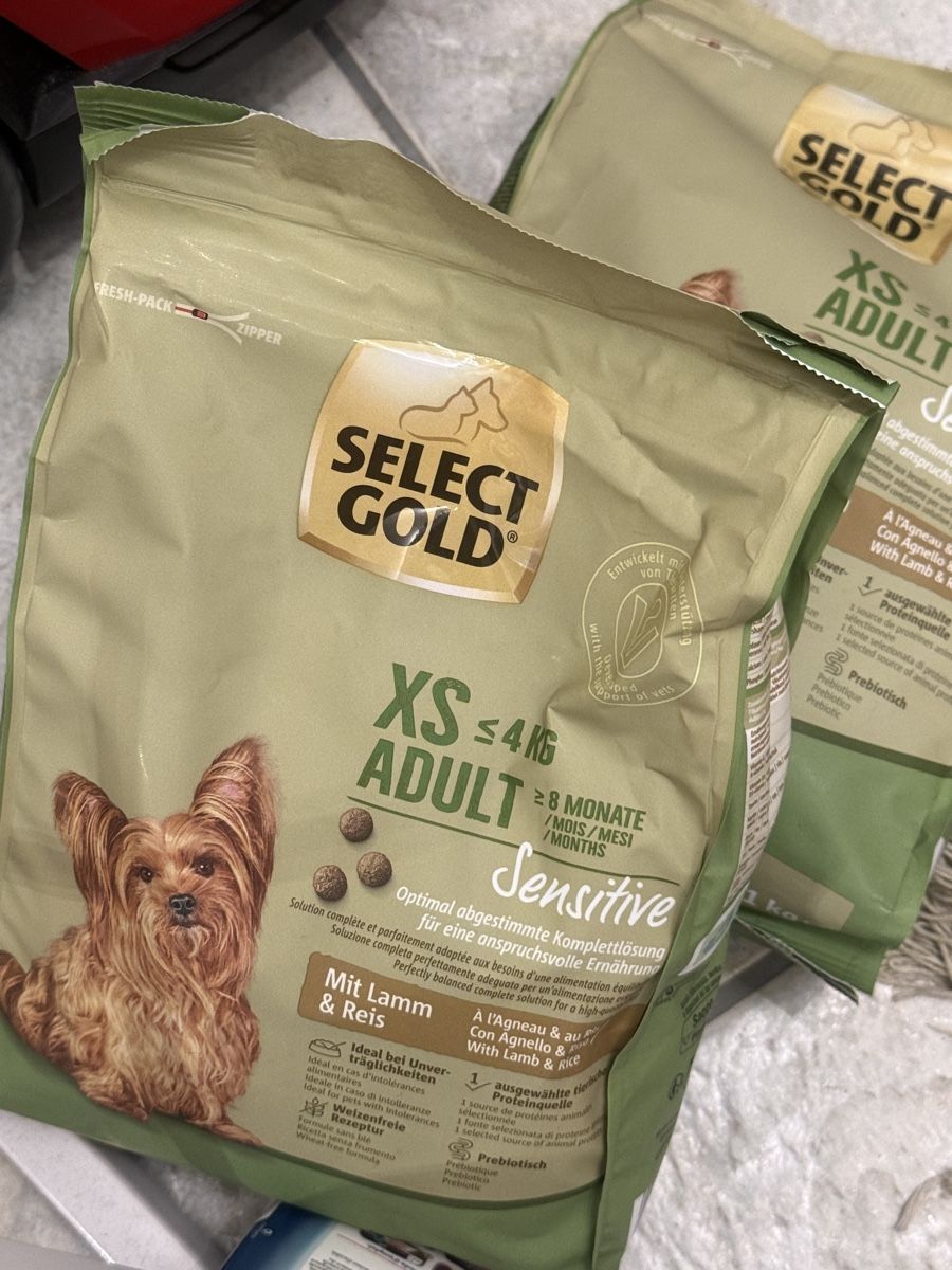 Cucce & Letti: Hunde Trockenfutter Select Gold – Nuovo e nell'imballaggio originale da Opfikon venduto da hetipeti