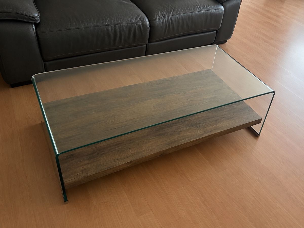 Sofas: 2 echtleder sofa plus ein gratis Tisch – D'occasion à Brügg BE par Melisa_1995 3