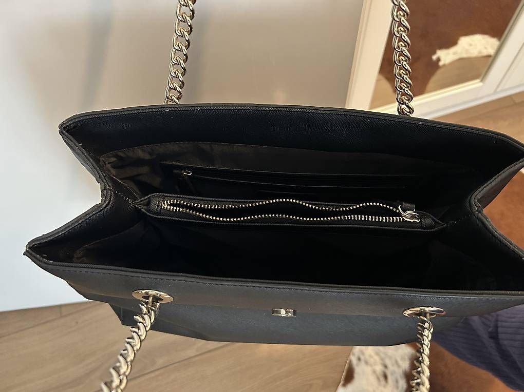 Borse da donna: Valentino Handtasche – Usato da Goldach venduto da Deborah_15 1