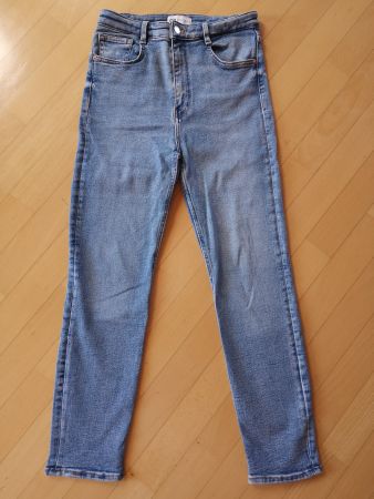 ZARA hellere stretchige Jeans High Waist Gr. 38