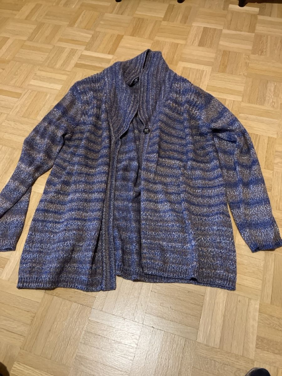 Vestes: Strickjacke – D'occasion à Baden par sylivianne
