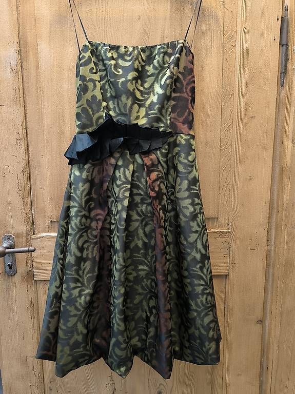 Robes: Abendkleid Damen Gr 38 – D'occasion à Ennenda par safarisource