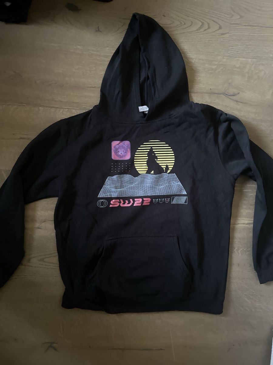 Maglioni & Felpe: Originales SSSniperwolf Merch Hoodie – Usato da Flums venduto da nad_m8br