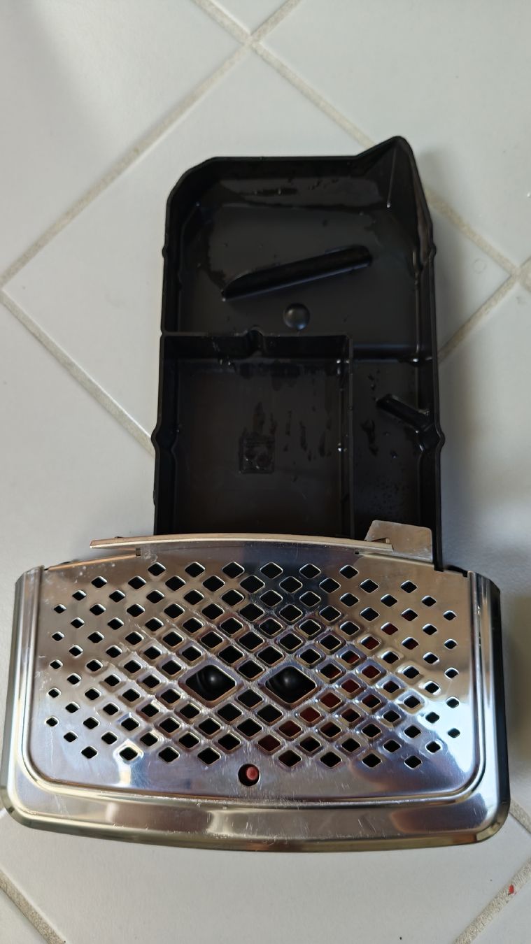 Philips Macchine per caffè & Macchine per espresso:  Philips LatteGo 5400 Series – Difettoso da Tobel venduto da Snicket 2