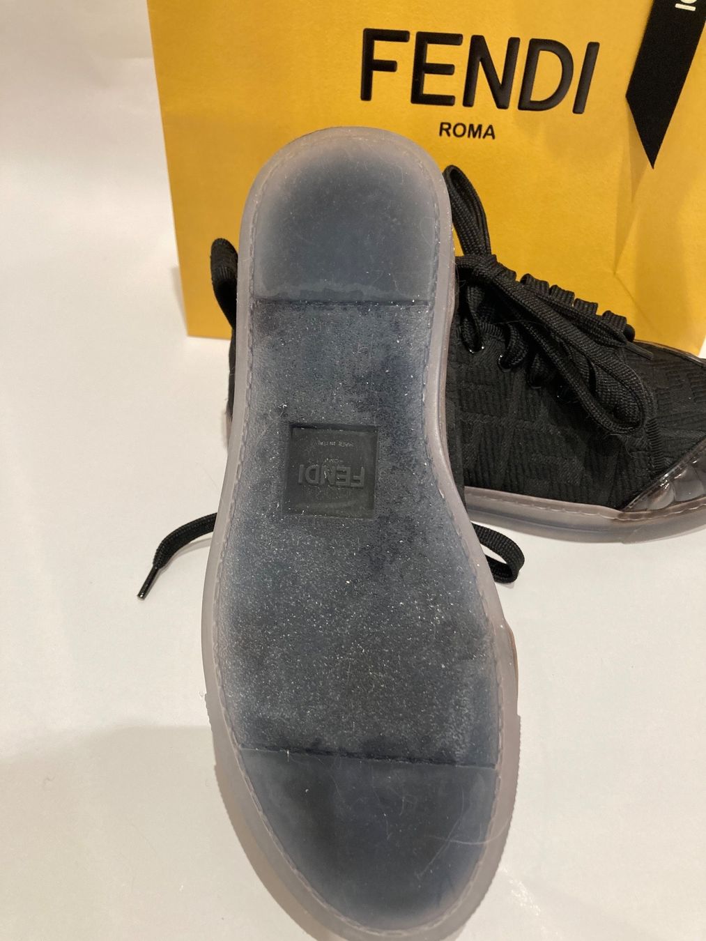 Fendi Scarpe da donna: Fendi sneakers 35 – Nuovo e nell'imballaggio originale da Paradiso venduto da Kayakara 6