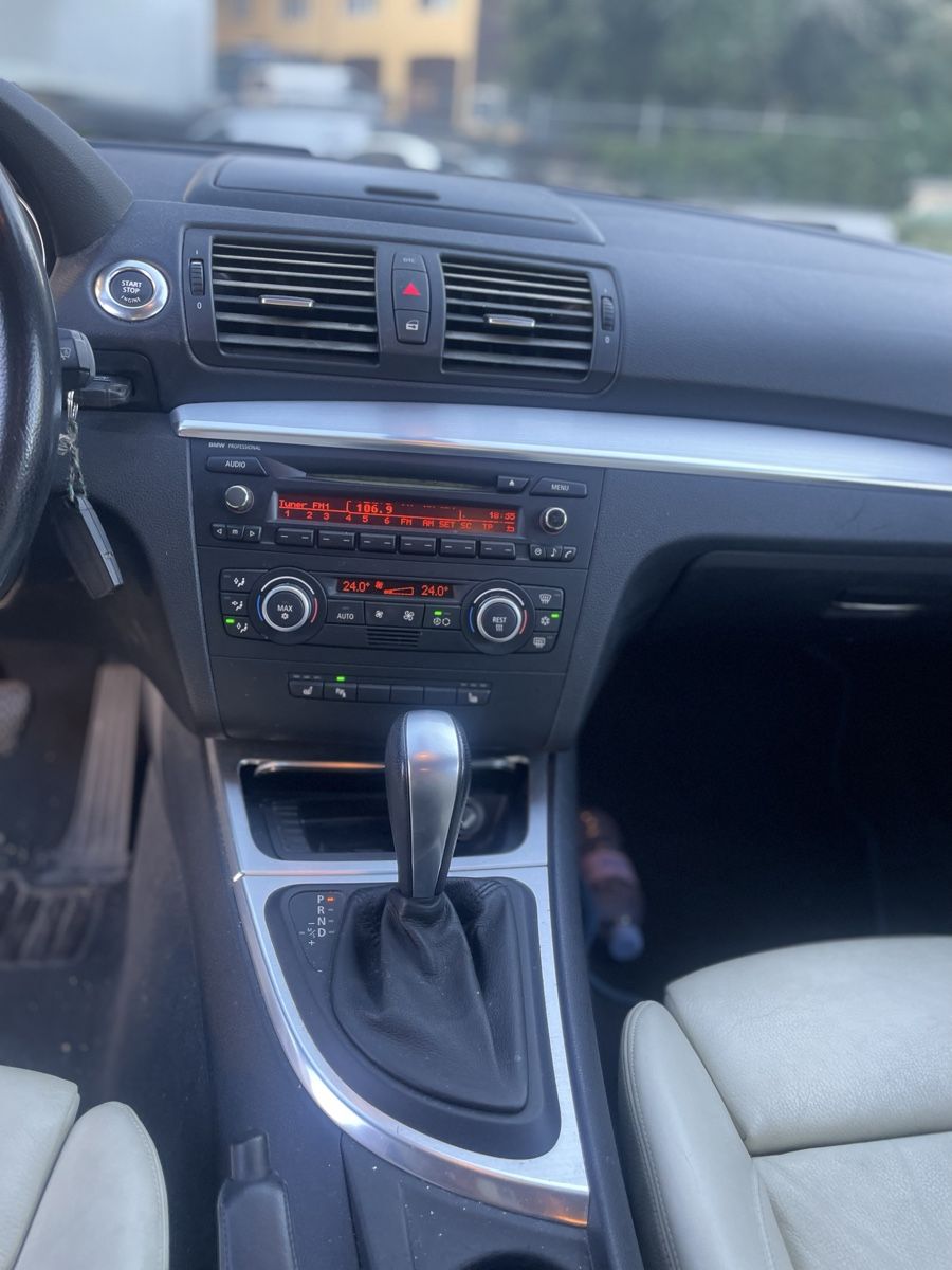BMW Autos: BMW 120i AUTOMAT – D'occasion à Winterthur par TopAC22 8