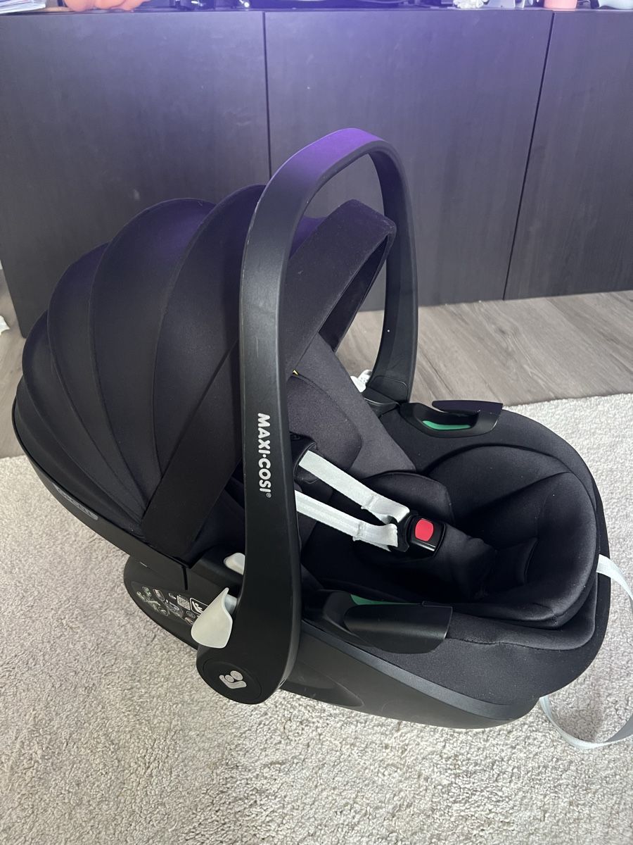 Maxi-Cosi Seggiolini per auto: Maxi Cosi Babyschale – Usato da Bellikon venduto da nurial23 4