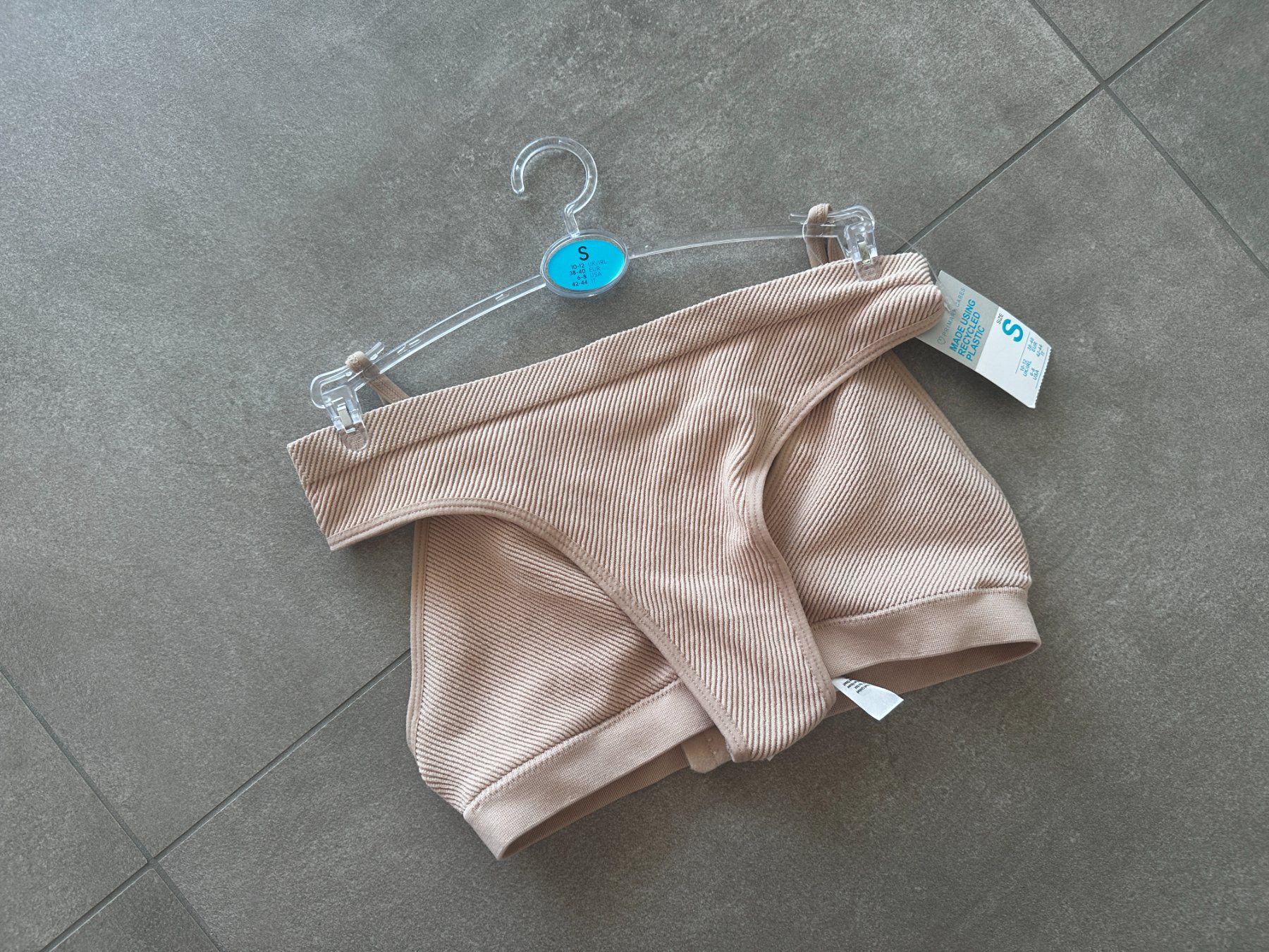 Altra biancheria intima: New bra – Nuovo e nell'imballaggio originale da Lugano venduto da _tuttifrutti_ 1