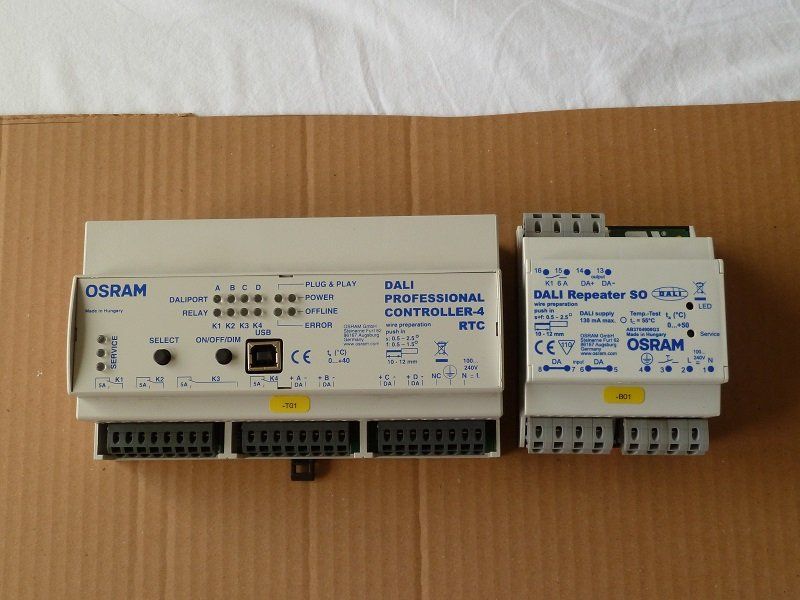 Alimentazione elettrica: Osram DALI Professional Controller-4 RTC + Repeater SO – Usato da Adliswil venduto da Teddy63