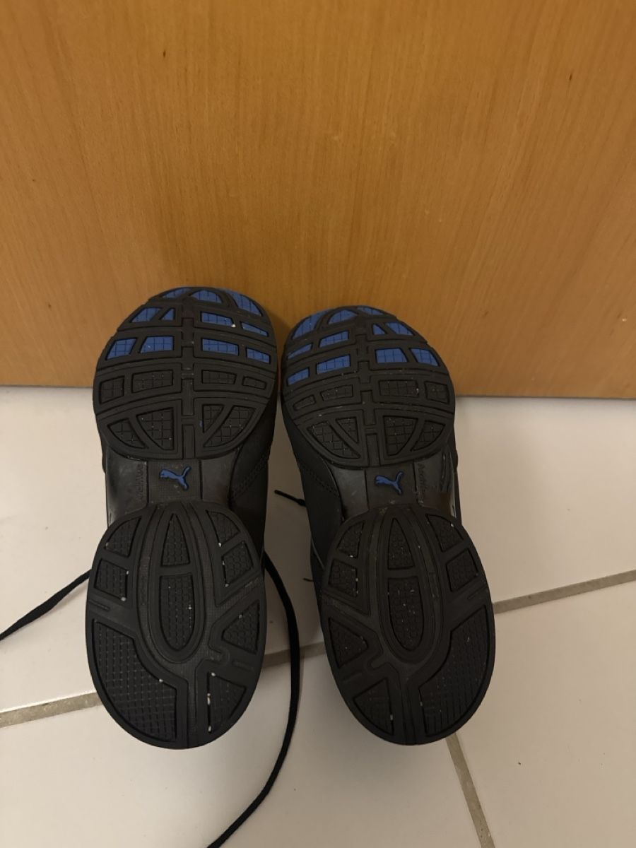 Puma Schuhe für Jungen: Puma Schuhen – Neu (gemäss Beschreibung) aus Effretikon von Z.Bas 3