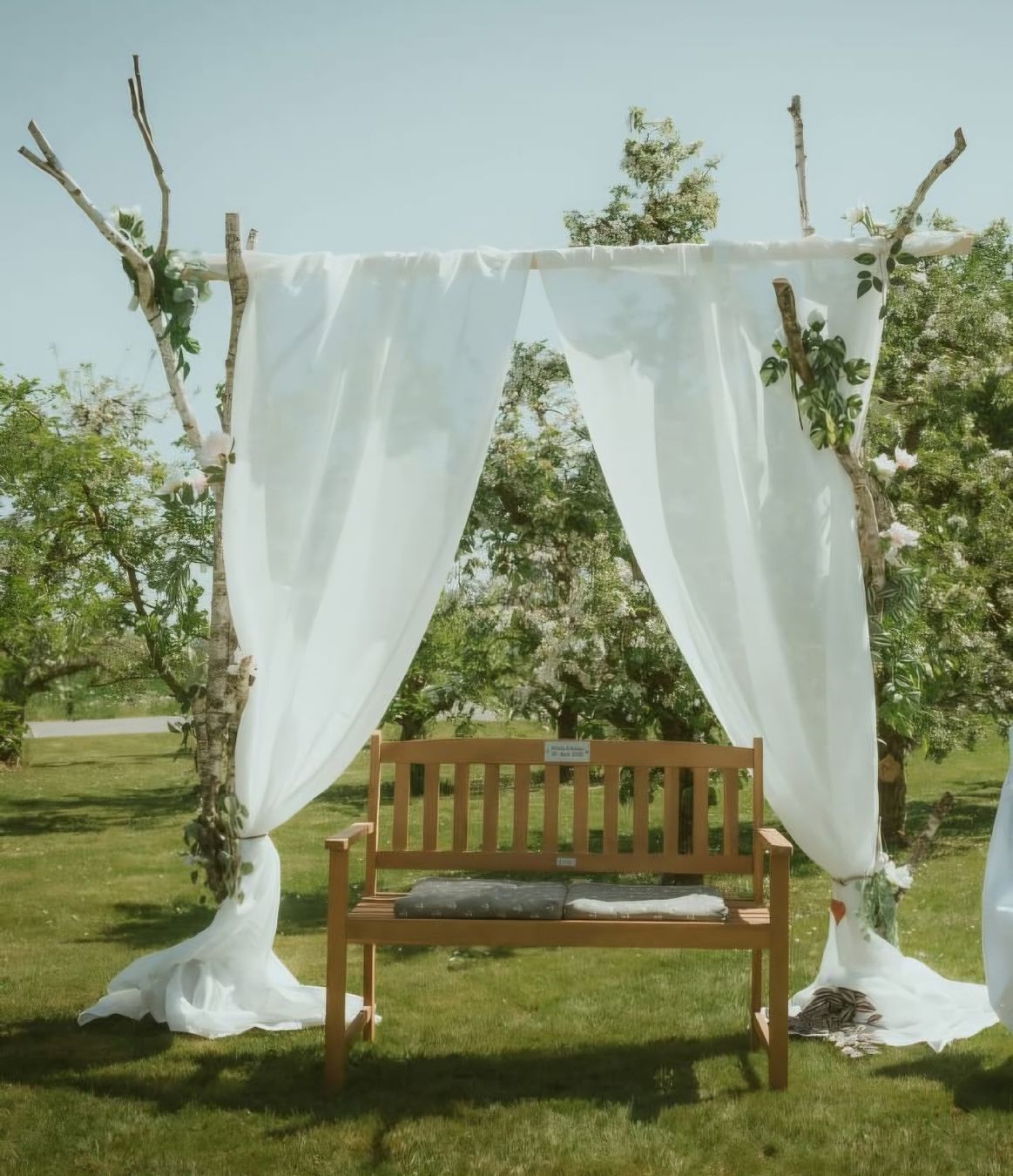 Toutes les décorations: Traubogen Birkenstämme – D'occasion à Seuzach par gerstern