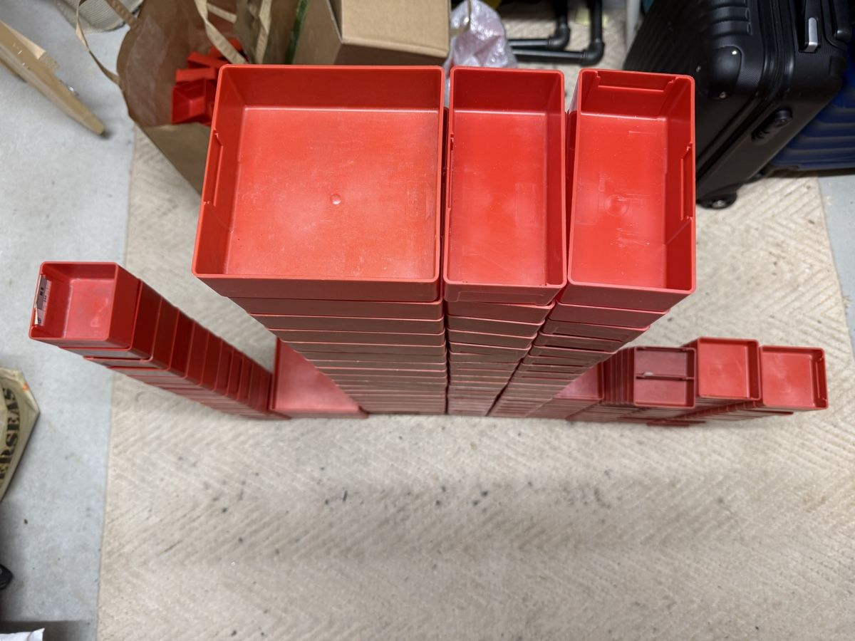 Lista Contenitori & Simili: Über 140 Lista Stapelboxen  Behälter – Usato da Oberengstringen venduto da sigurros 1