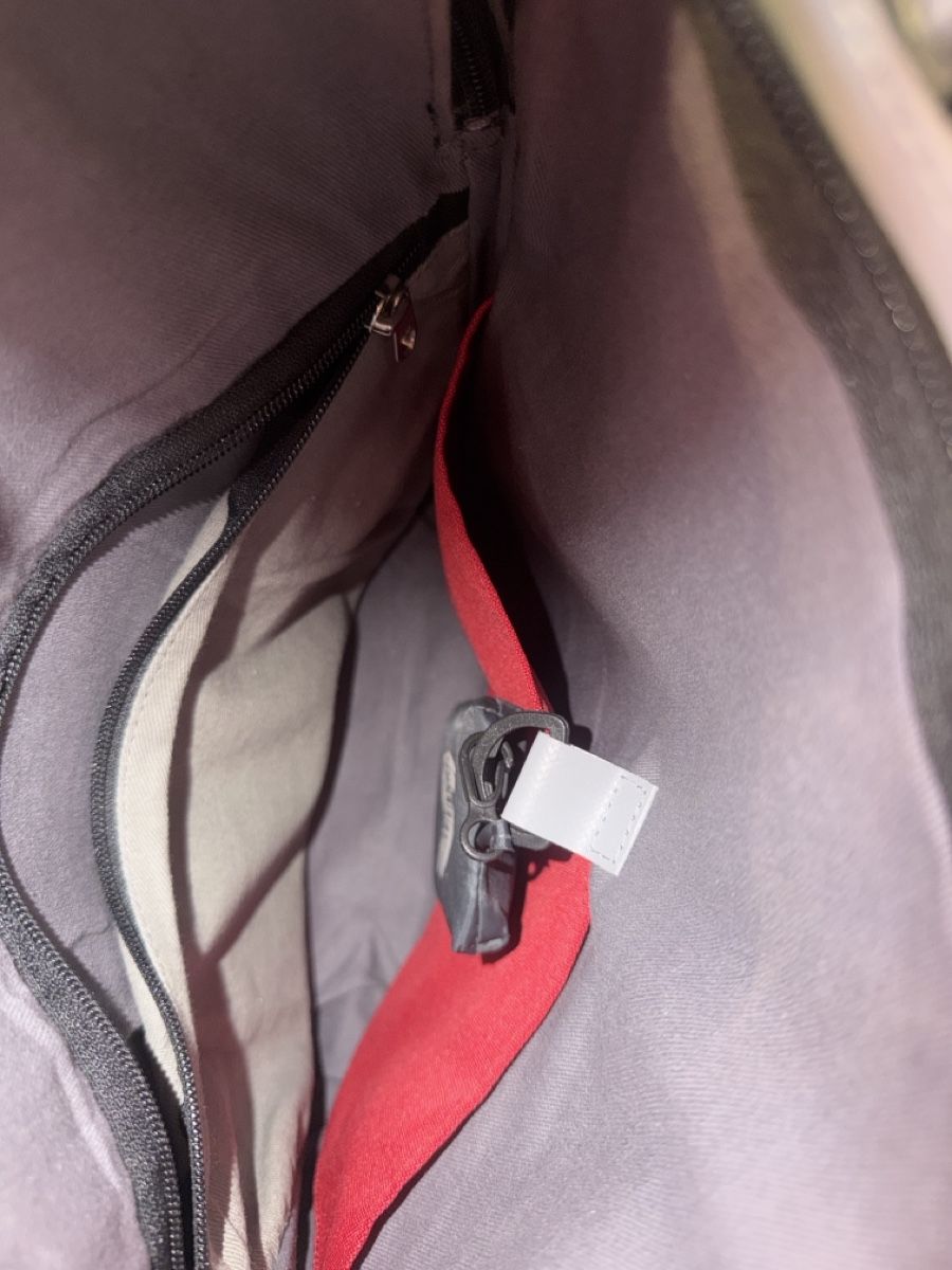 Borse: SAC IMPERMÉABLE VARGU  – Usato da Brügg BE venduto da traindenuit 2
