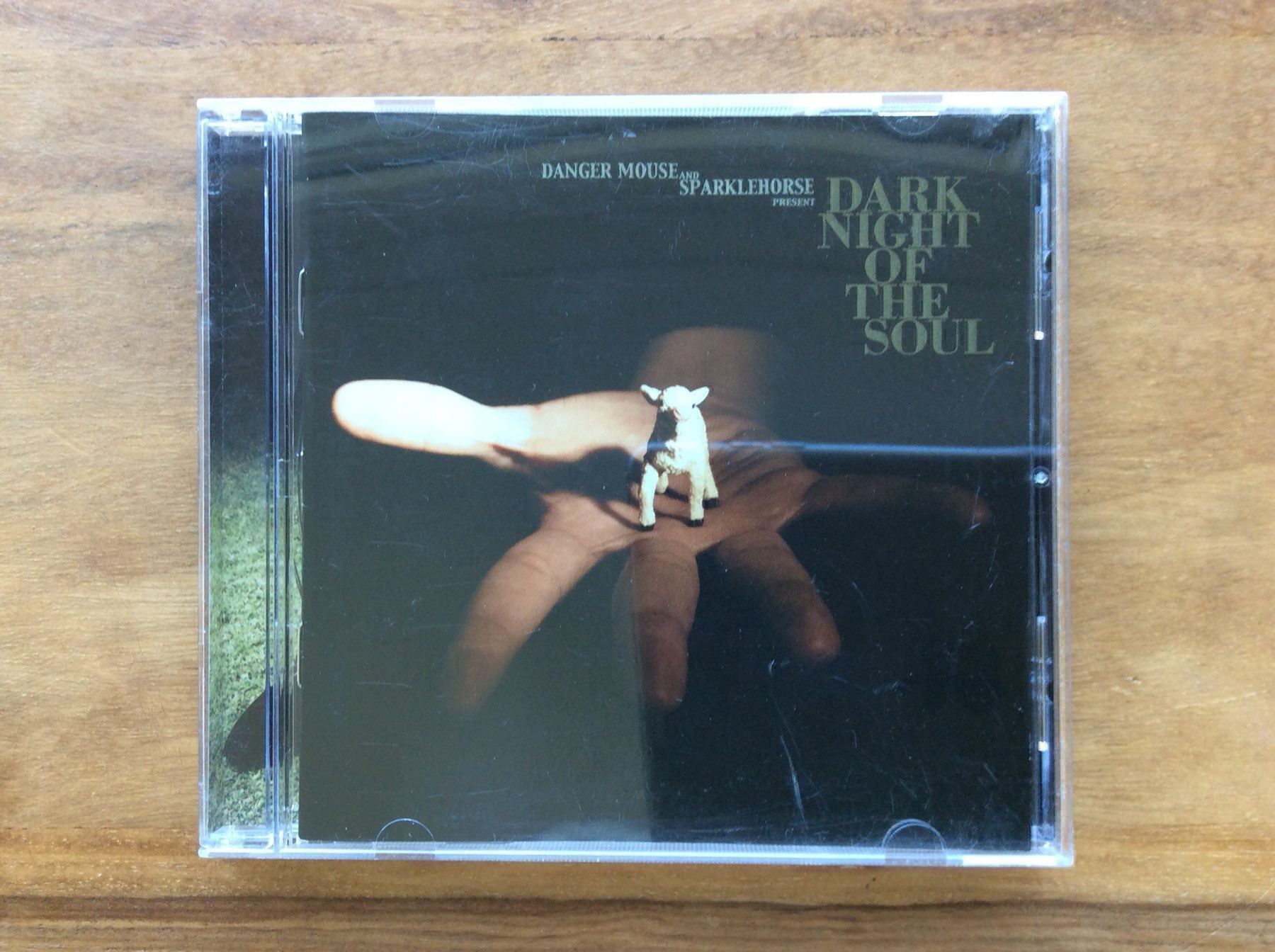 CD: CD DNOTS Danger Mouse And Sparklehorse – Usato da Horgen venduto da flyingpenguin2000