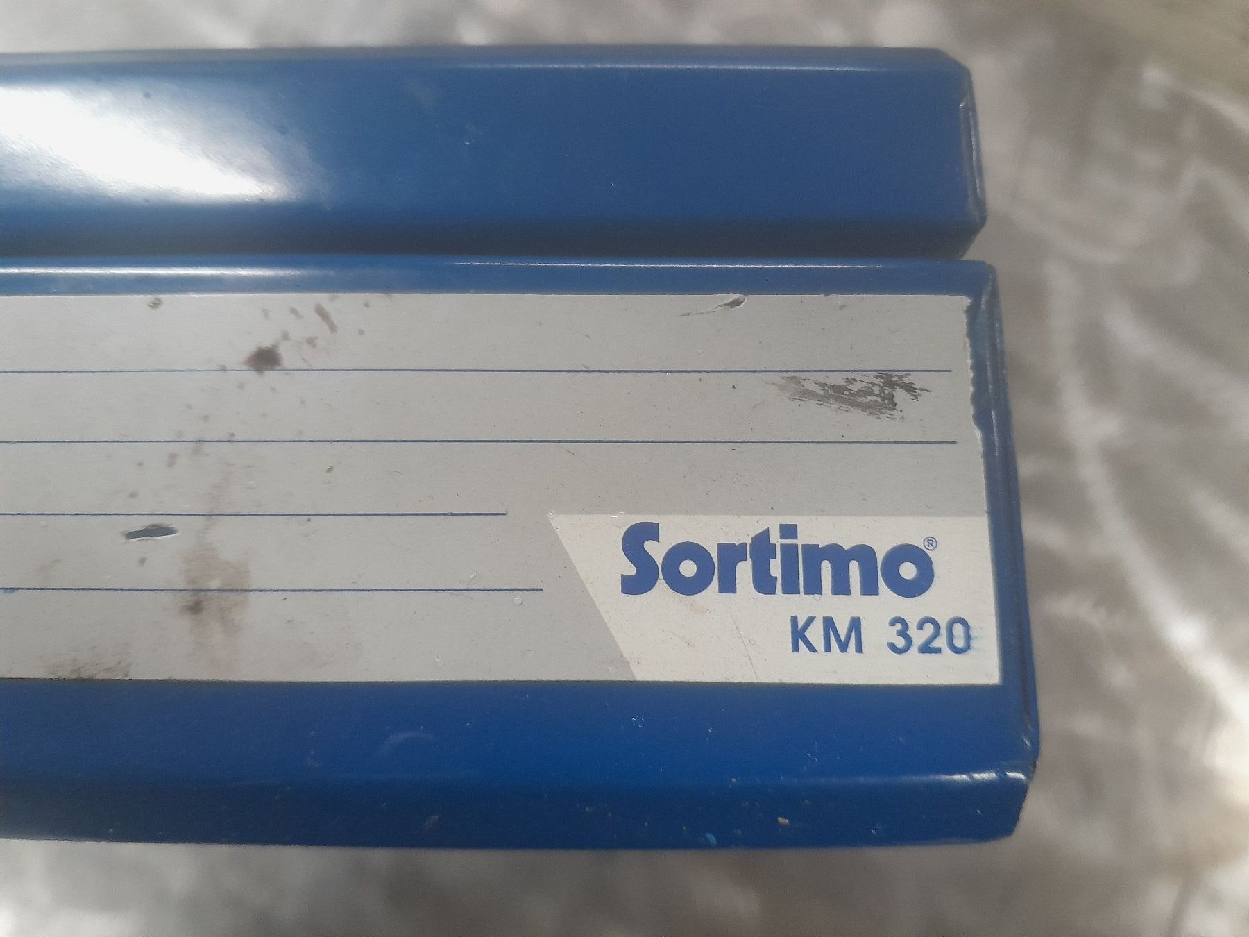 Sortimo Reisekoffer: Sortimo KM 320 Sortimentskasten gebraucht blau Kunststoff – Gebraucht aus Stallikon von Jeeper5 1