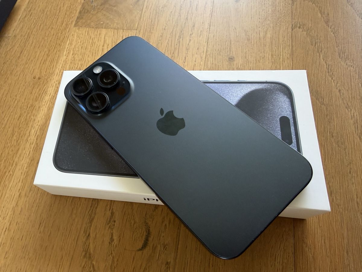 Apple Handys / Smartphones: iPhone 15 Pro Max Blue Titanium 256GB – Gebraucht aus Altendorf von wqv_97 1