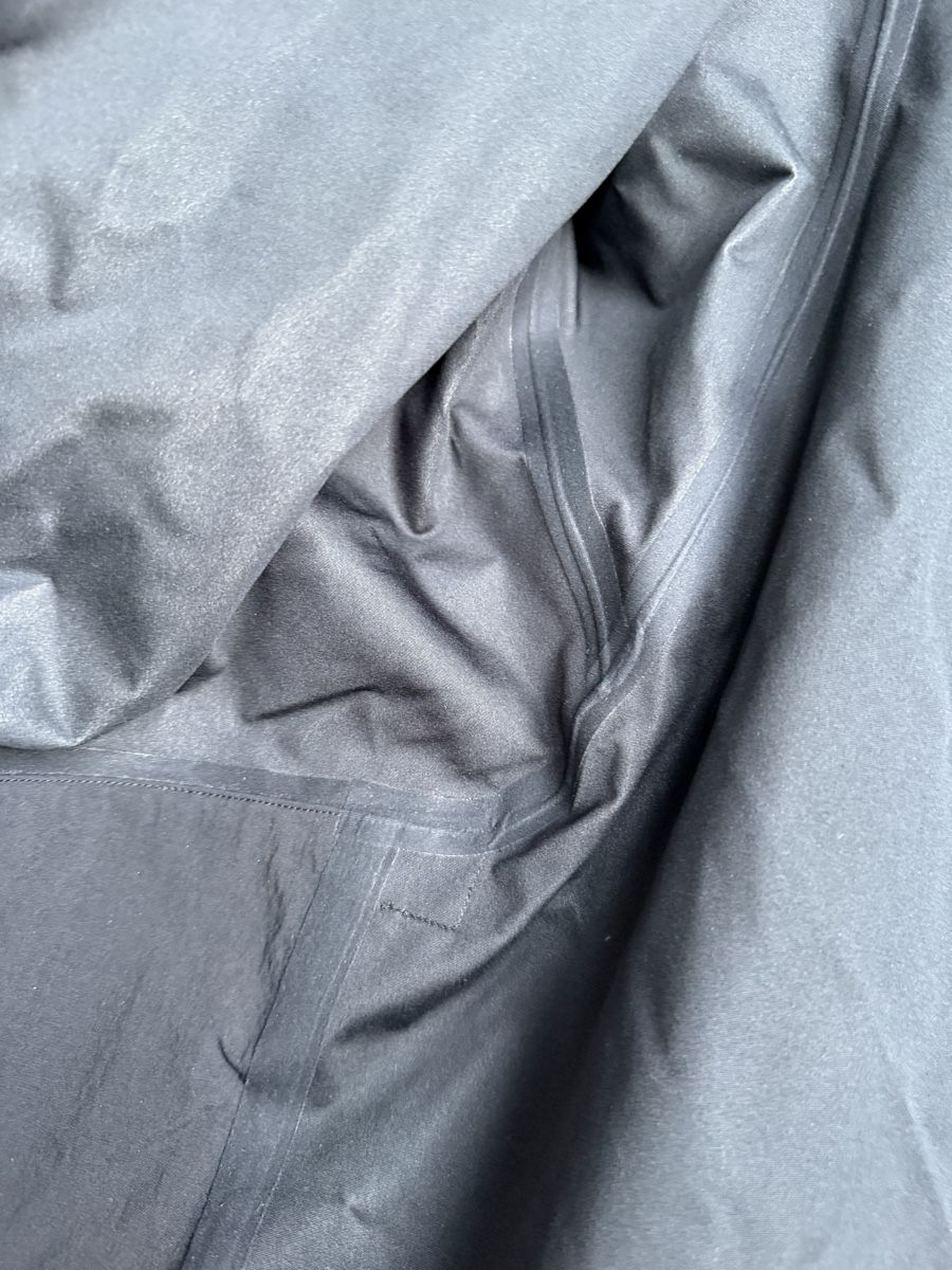 Arcteryx Jacken: Arcteryx Veilance Jacke S – Gebraucht aus Zürich von z00mie 3