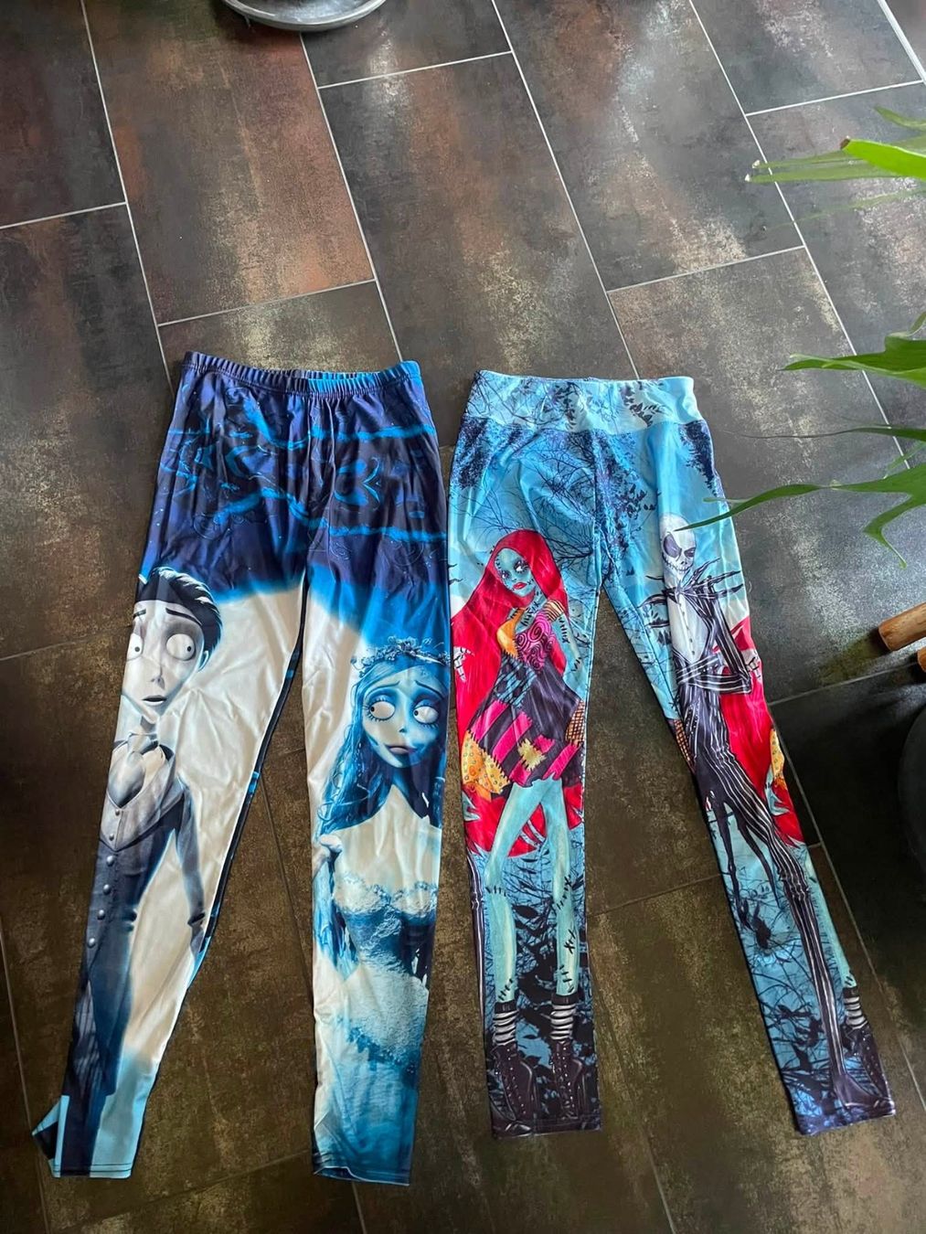 Leggings: 2 x LEGGINGS NIGHTMARE BEFORE CHRISTMAS SIZE S & M – Usato da Willerzell venduto da amieundchilla13