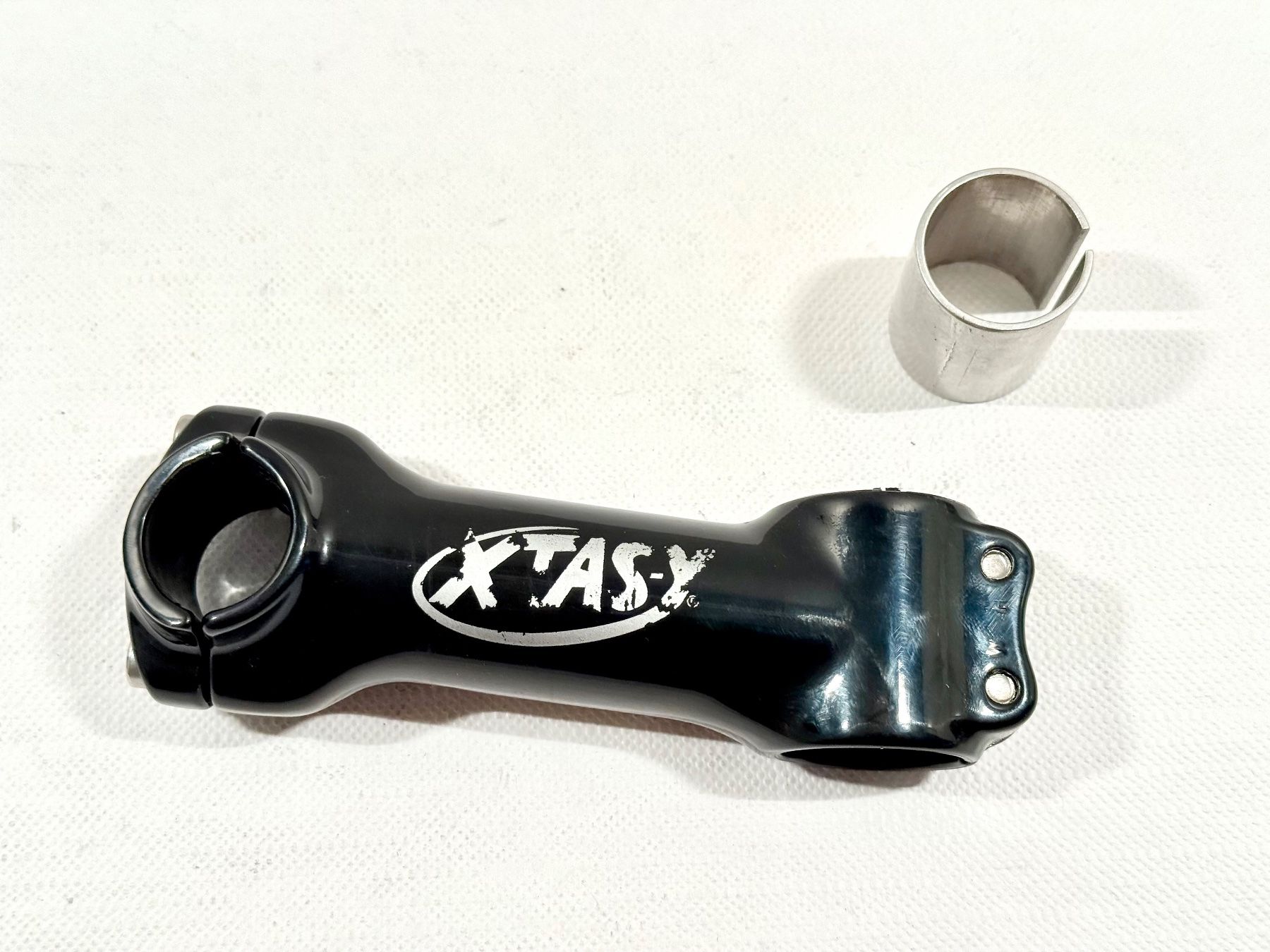 Pièces détachées: XTASY 105mm Ahead Vorbau 1" oder + 1 1/8" / 26.0mm – D'occasion à Luzern par bikeandbeltcom