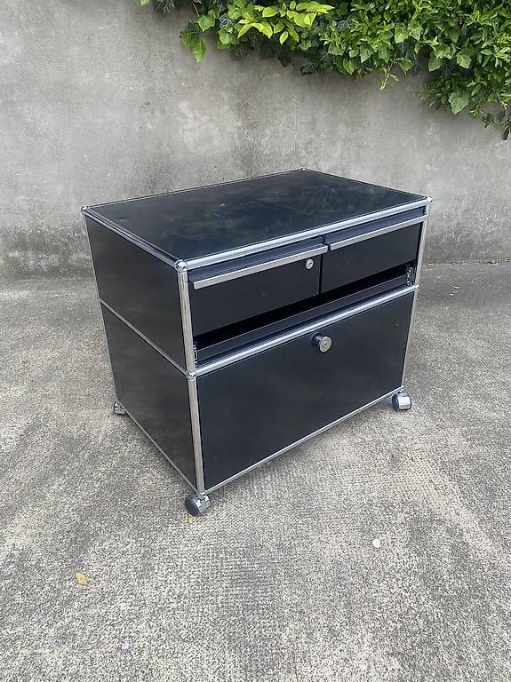 USM Commodes: USM Haller Korpus Schubladen Schwarz – D'occasion à Basel par ssrover