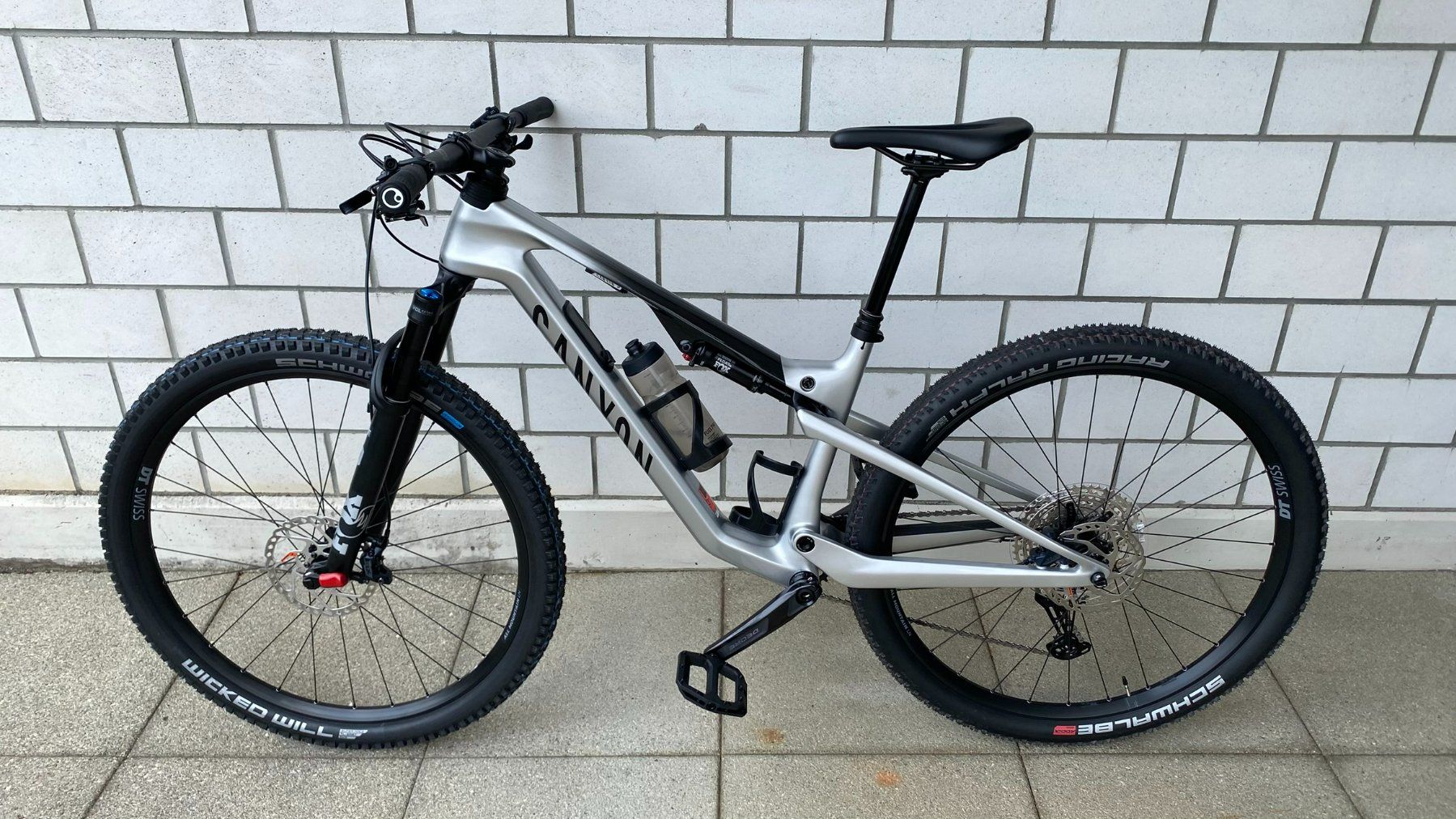 Canyon Biciclette: Canyon Lux Trail CF7 2026 neuf – Nuovo e nell'imballaggio originale da Delémont venduto da jaquflo