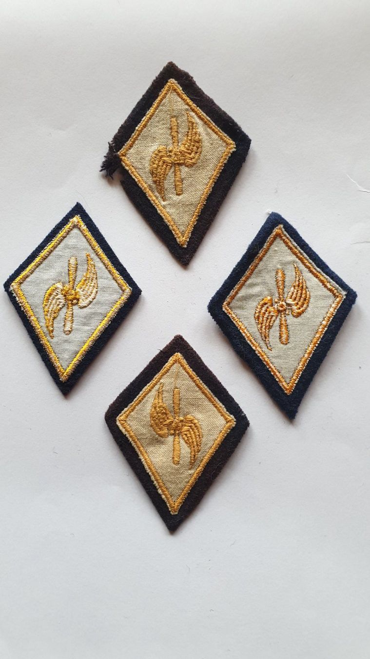 Schweizer Armee Uniformi: Schweizer Militär Uniformspiegel – Usato da Goldach venduto da armando_r 1