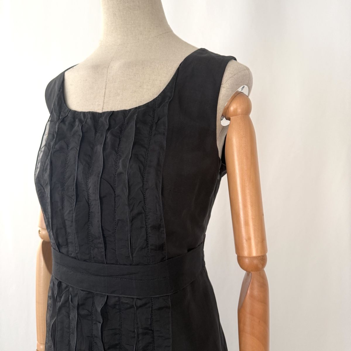 Akris Vestiti: AKRIS Black Silk Dress – Usato da Emmen venduto da Avviivva_Com2023 2