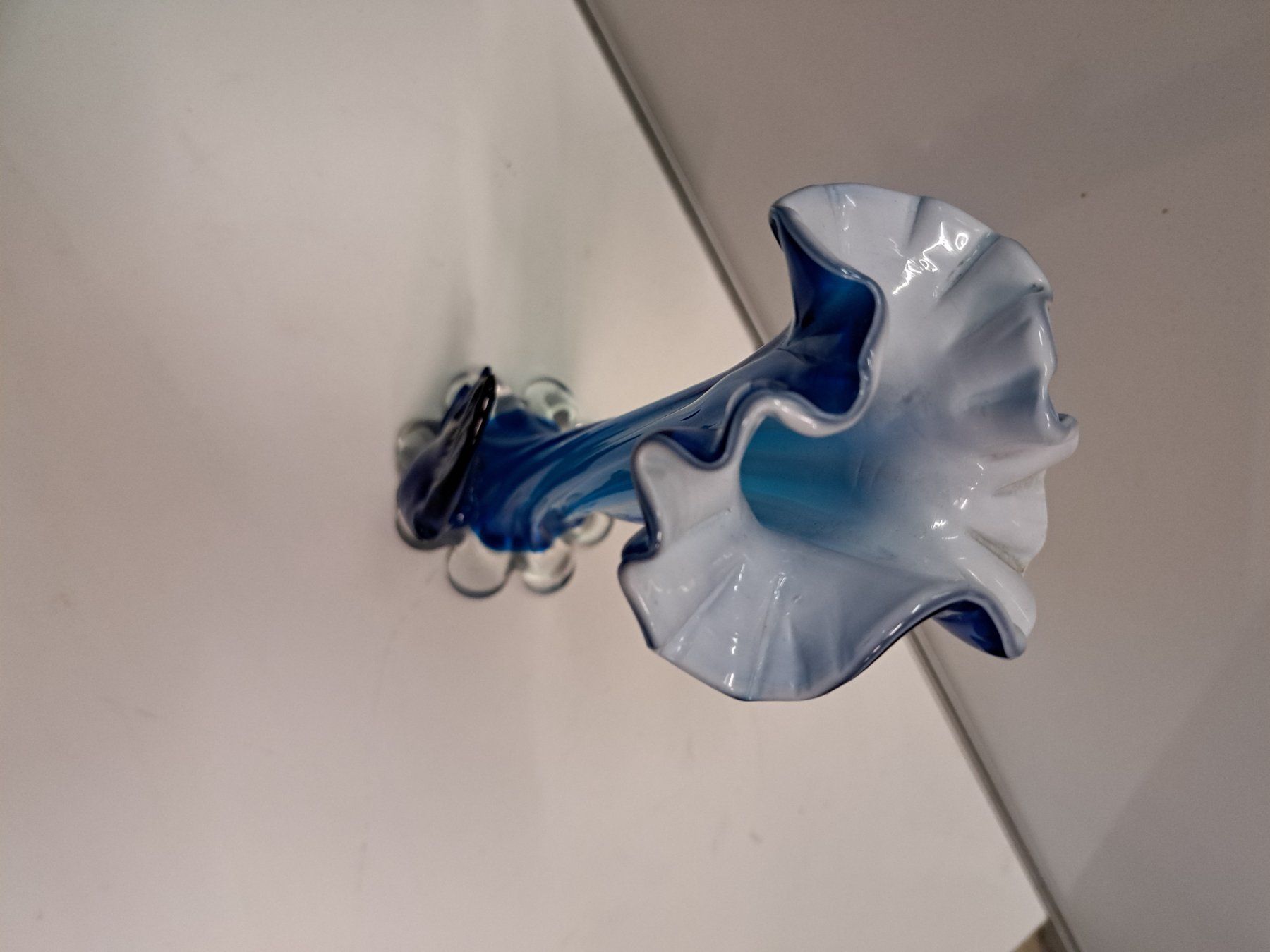 Vasi & Recipienti: Glas-Vase blau – Usato da Grossdietwil venduto da mahsoumi 1