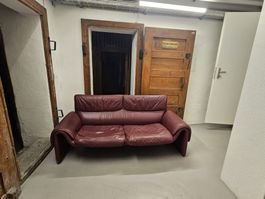 De Sede Sofa Modell 'DS-2011' in der Farbe Bordeaux