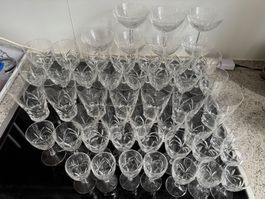50 Handgeschliffene verzierte Blei Kristall Gläser Set - NEU