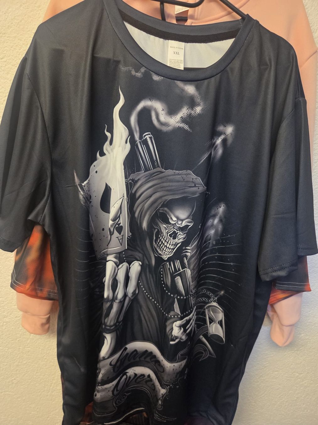 T-shirt: t-shirt – Nuovo (secondo la descrizione) da Oberengstringen venduto da con_2l5w