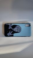 Coque d’iPhone XS avec statue faisant un doigt d’honneur