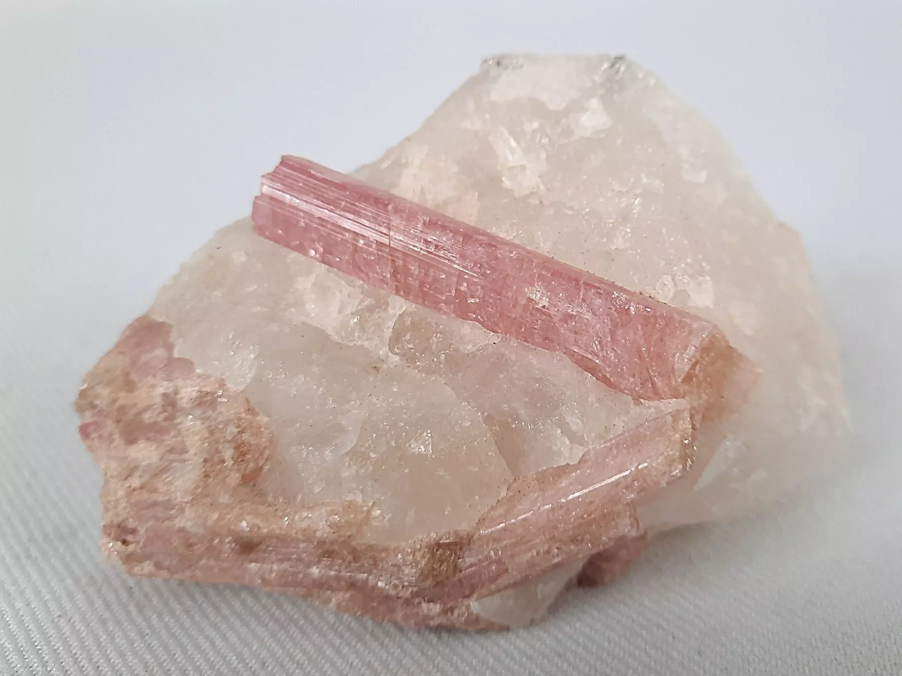 Minerali & Pietre curative: 2 Mineral-Steine – Usato da Beinwil am See venduto da Restwert_Beinwil 1