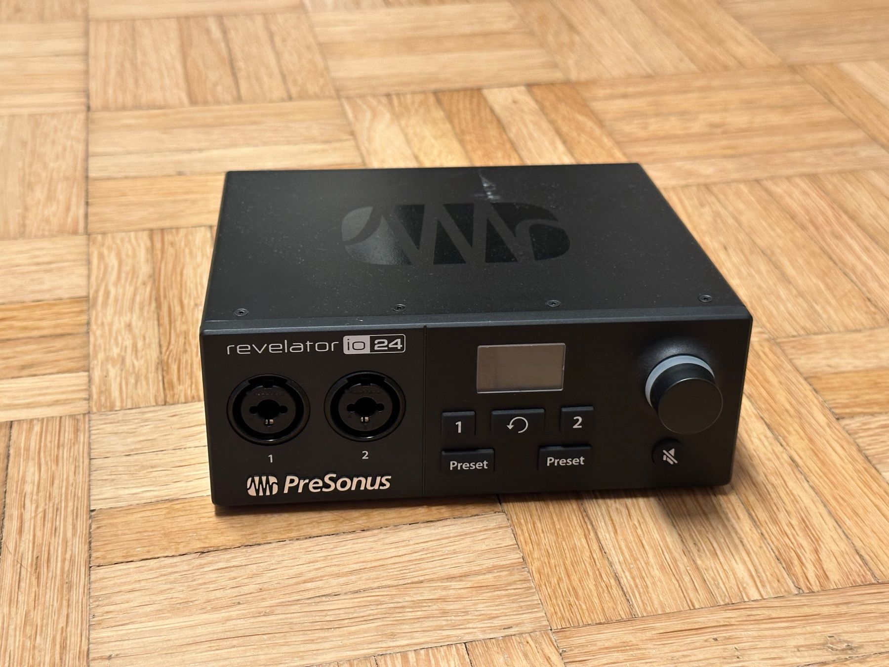 PreSonus Attrezzatura per studi di registrazione: PreSonus Revelator io24 – USB-C Audio Interface – Usato da Pfäffikon ZH venduto da 0iB4F