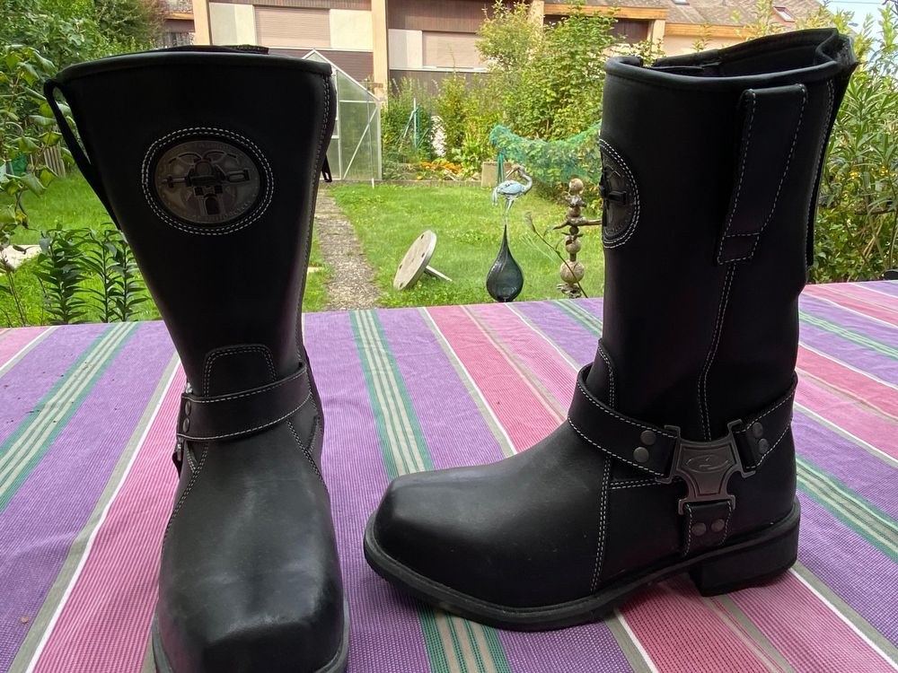 Protections: Equipement complet de moto pour femme – D'occasion à Granges-Paccot par Gene-gatabin 1