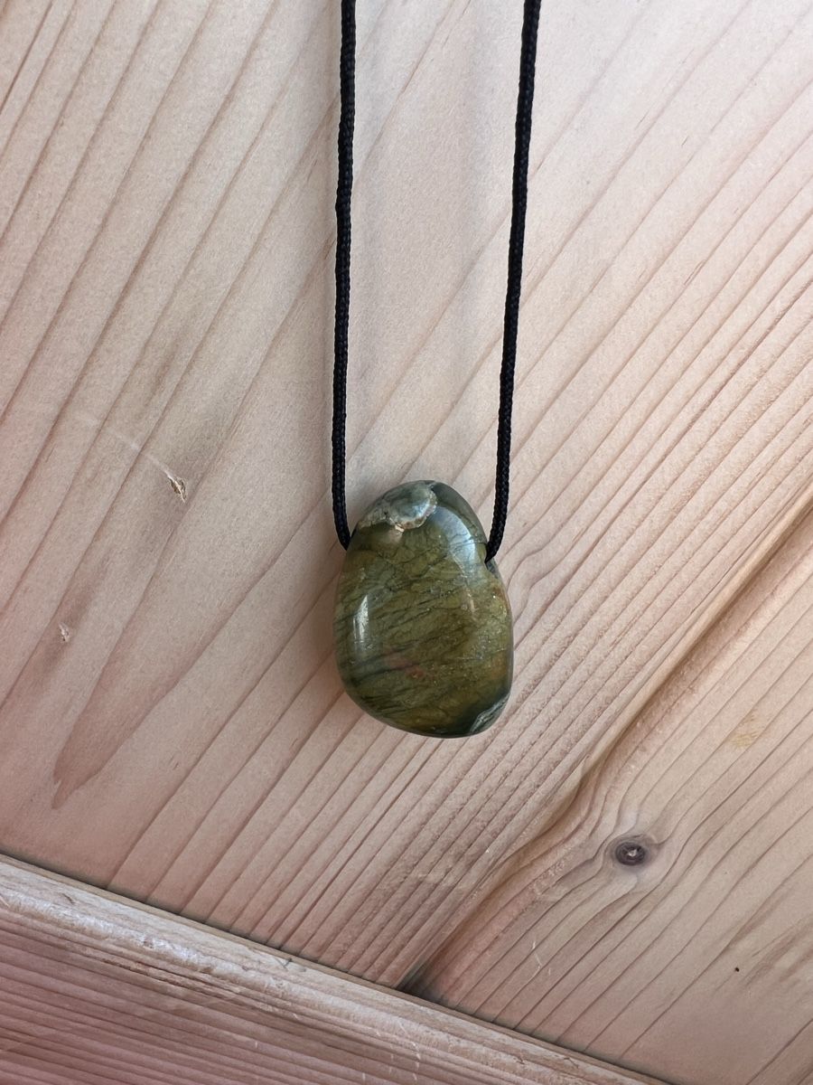 Catenine: Collier pierre verte rhyolite – Usato da Bossonnens venduto da noemie_01 1