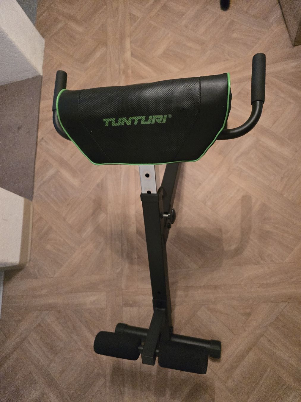 Hometrainer: Bauch Rückentrainer Tunturi – Usato da Aarau Rohr venduto da raucher66 4