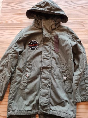 Veste neuve taille 128