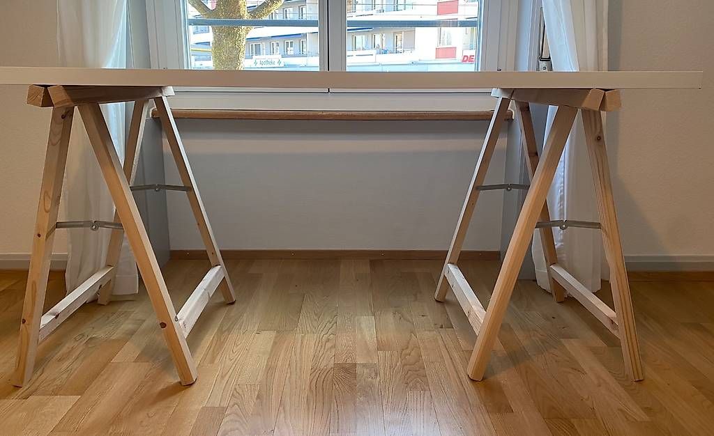 Bureaux: Schreibtisch – D'occasion à Luzern par jen_zh6d 1