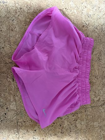 Nike Shorts XS pink neu
